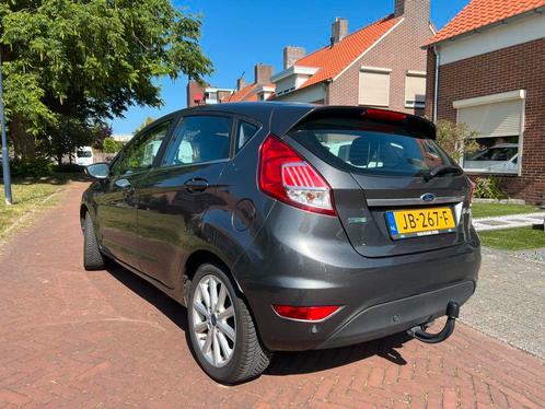 Ford Fiesta Titanium - Veel opties  2016 / 69938 km trekhaak, Auto's, Ford, Particulier, Fiësta, ABS, Airbags, Airconditioning