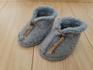 Warme babyslofjes. Blauw/grijs. 100% wol. beschikbaar voor biedingen