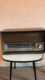 Grundig radio werkt goed, Antiek en Kunst, Antiek | Tv's en Audio, Ophalen of Verzenden