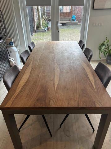 Eettafel licht eiken voor 6 pers.