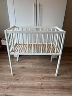 Houten wiegje, Kinderen en Baby's, Babywiegjes en Ledikanten, Ophalen, Zo goed als nieuw, Wieg