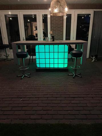 Te huur Decoratie IBC 600 liter ledverlichting div kleuren beschikbaar voor biedingen