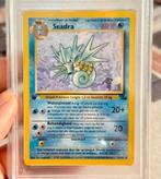 2000 PM DUTCH FOSSIL #42 SEADRA 1ST EDITION Psa-8 Nederlands, Hobby en Vrije tijd, Verzamelkaartspellen | Pokémon, Ophalen of Verzenden
