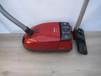 Zeer krachtige 1800 watt Miele stofzuiger rood, Gebruikt, Stofzuiger, 1600 tot 2000 watt, Ophalen