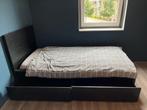 Ikea bed 90x200 met hoofdbord, bedlades en lattenbodem.zgan, 90 cm, Eenpersoons, Bruin, Zo goed als nieuw