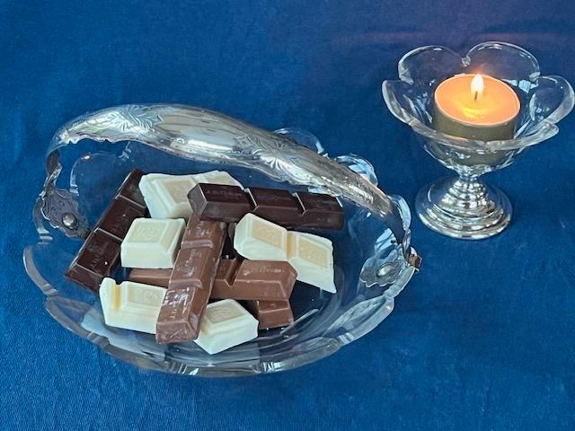 BONBON HENGSELSCHAALTJE, ZOUTVAATJE/WAXINE SCHAALTJE, Antiek en Kunst, Antiek | Goud en Zilver, Zilver, Verzenden