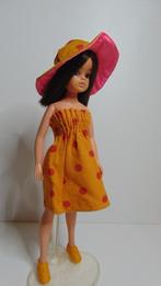 Sindy barbie pop met jurkje en hoed 1975 Sunspotter, Verzenden, Gebruikt, Pop