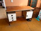 Gratis bureau met lades, Ophalen, Gebruikt, Bureau