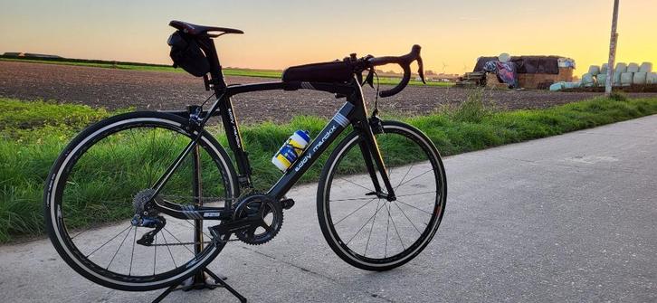 Eddy Merckx EM525 carbon, Fietsen en Brommers, Fietsen | Racefietsen, Zo goed als nieuw, Heren, Overige merken, Meer dan 20 versnellingen