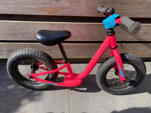 Roze Specialized Hotwalk loopfiets, Fietsen en Brommers, Fietsen | Kinderfietsjes, Gebruikt, Minder dan 16 inch, Ophalen