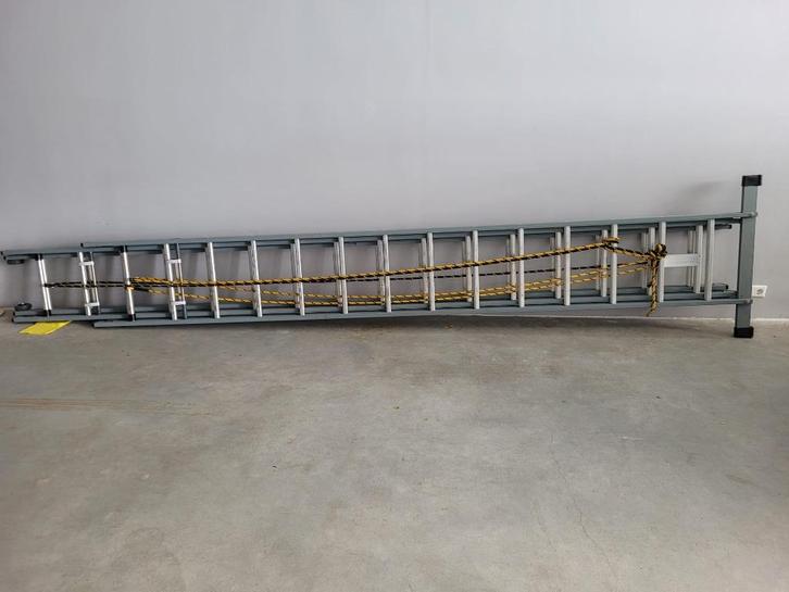 Dirks optrekladder telescopische ladder 3x16, Doe-het-zelf en Verbouw, Ladders en Trappen, Zo goed als nieuw, Ladder, 4 meter of meer