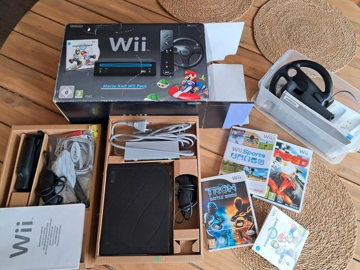 Wii + Wii Wheel + Mario Kart, Spelcomputers en Games, Spelcomputers | Nintendo Wii, Ophalen of Verzenden