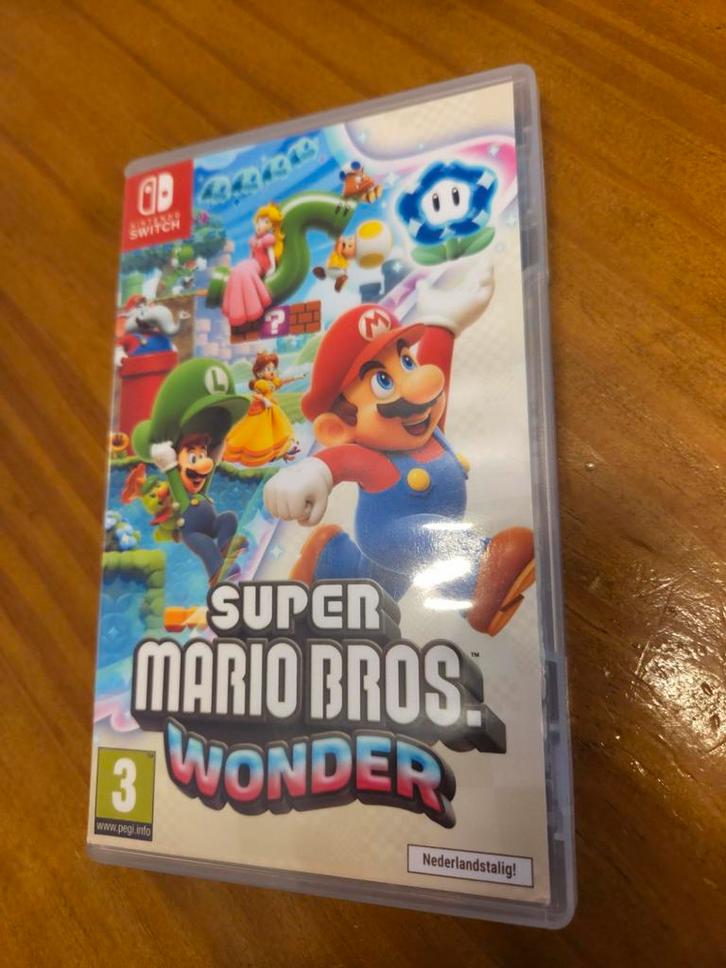 Super Mario Bros. Wonder - Nintendo Switch, Spelcomputers en Games, Games | Nintendo Switch, Zo goed als nieuw, Platform, 3 spelers of meer