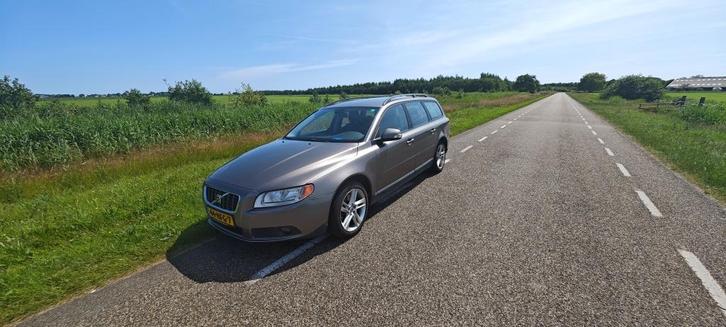 Volvo V70 2.5T Youngtimer – Nieuwe distributieriem, Auto's, Volvo, Particulier, V70, ABS, Adaptive Cruise Control, Airbags, Airconditioning