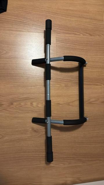 Fitness optrekstang beschikbaar voor biedingen