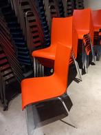 Oranje stapelstoelen, Huis en Inrichting, Stoelen, Ophalen, Kunststof, Gebruikt, Overige kleuren