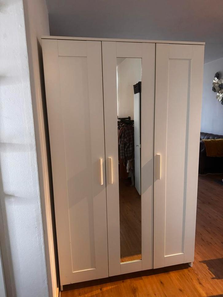 Witte IKEA kledingkast, Huis en Inrichting, Kasten | Kledingkasten, Gebruikt, 150 tot 200 cm, 150 tot 200 cm, 50 tot 75 cm, Met deur(en)