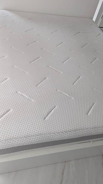schuimmatras H 22cm B 160cm L 200cm beschikbaar voor biedingen