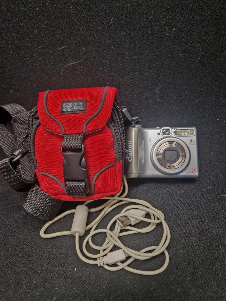Canon PowerShot A530 + Case Logic Cameratas + 1GB SD-kaart, Audio, Tv en Foto, Fotocamera's Digitaal, Gebruikt, Compact, Canon