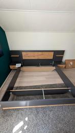 Mooi antraciet 180x200 bed., Ophalen, Zo goed als nieuw
