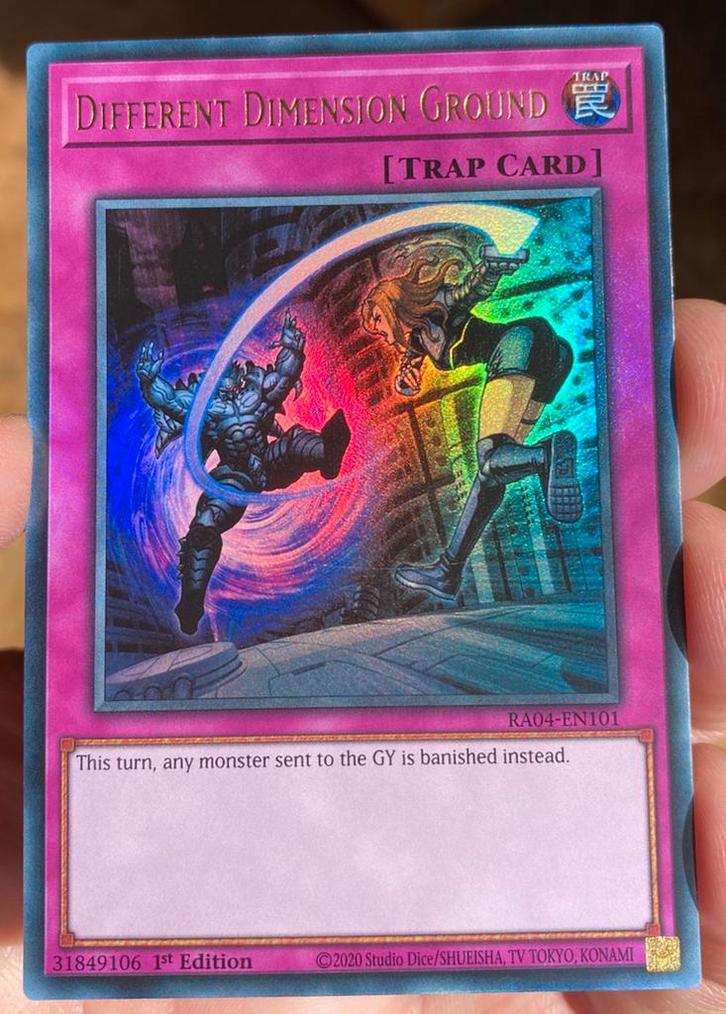 Yu-Gi-Oh! Different Dimension Ground RA04 1st Ed !, Hobby en Vrije tijd, Verzamelkaartspellen | Yu-gi-Oh!, Zo goed als nieuw, Losse kaart