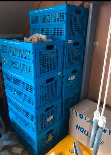 Zeer veel playmobil 9 kratten vol beschikbaar voor biedingen