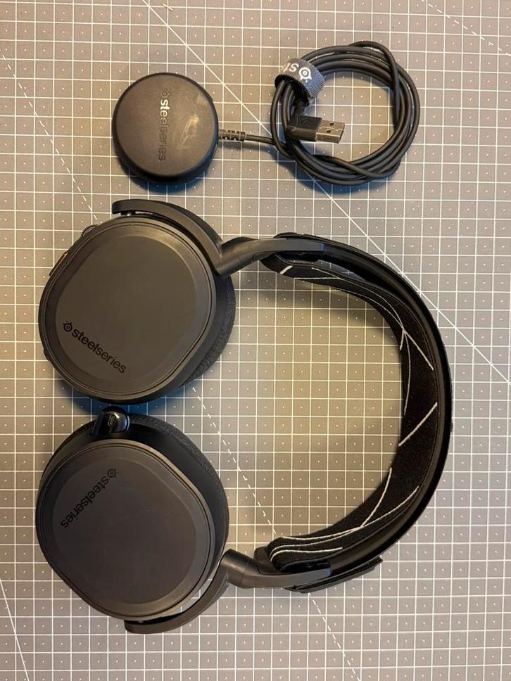 Steelseries Artic 9, Computers en Software, Headsets, Zo goed als nieuw, Ophalen