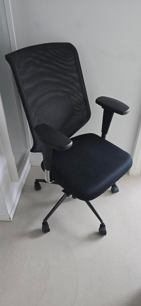 Vitra Meda 2 Bureaustoel - Ergonomisch, Huis en Inrichting, Bureaustoelen, Zo goed als nieuw, Zwart, Ergonomisch, Ophalen