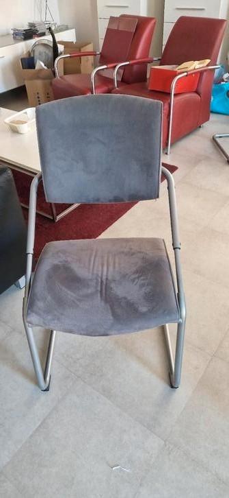Hülsta grijze bekleding,  mat chroom buizen,  verstelbaar beschikbaar voor biedingen