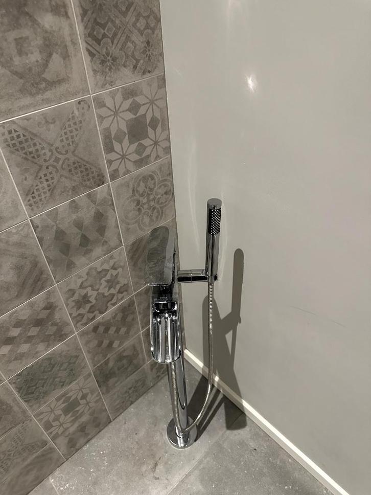 Vrijstaand badkraan, Doe-het-zelf en Verbouw, Sanitair, Gebruikt, Bad, Chroom, Ophalen of Verzenden