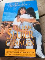 In een sluier gevangen - Betty Mahmoody, Ophalen of Verzenden, Gelezen, Betty Mahmoody, Nederland