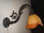 Franse Art Nouveau Wandlamp met Pate de Verre kap, Ophalen