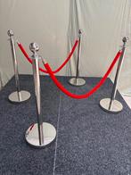 Rode en zwarte lopers met afzetpalen te huur!, Hobby en Vrije tijd, Feestartikelen | Verhuur, Ophalen, Overige