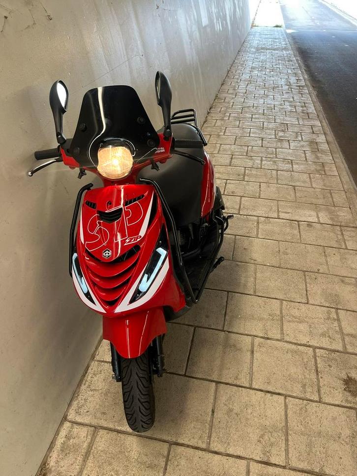 Piaggo zip, Fietsen en Brommers, Scooters | Piaggio, Zo goed als nieuw, Zip, Benzine, Ophalen