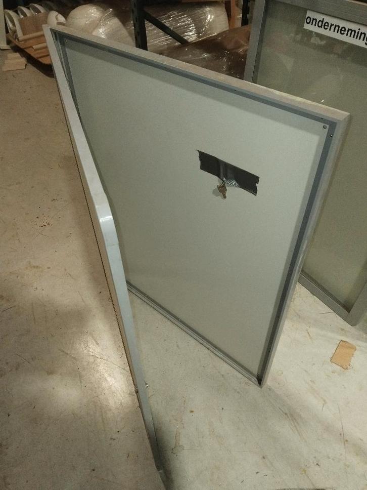 Mededelingenbord informatiebord publicatiebord, Huis en Inrichting, Woonaccessoires | Memoborden, Gebruikt, Magneetbord, Ophalen