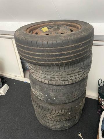 Winterbanden met velg 205/55r16 beschikbaar voor biedingen