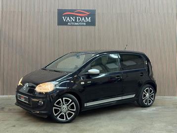 Volkswagen Up! 1.0 high up! 2015 AIRCO NAVI VERWARMDE STOELE beschikbaar voor biedingen