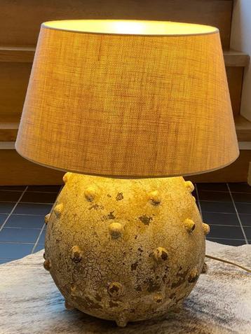 Unieke vintage tafellamp beschikbaar voor biedingen