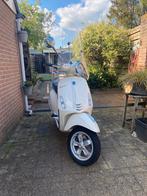 Vespa Primavera, Fietsen en Brommers, Scooters | Vespa, Ophalen, Overige modellen, Zo goed als nieuw, Benzine