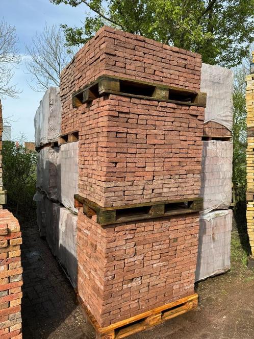 300 stuks nieuwe vechtformaat steen handvorm 20.5x4x10cm., Doe-het-zelf en Verbouw, Metselstenen, Nieuw, Bakstenen, Ophalen