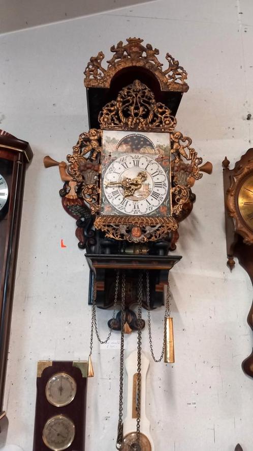Antieke Friese Stoeltjesklok, lopende staat, Antiek en Kunst, Antiek | Klokken, Ophalen