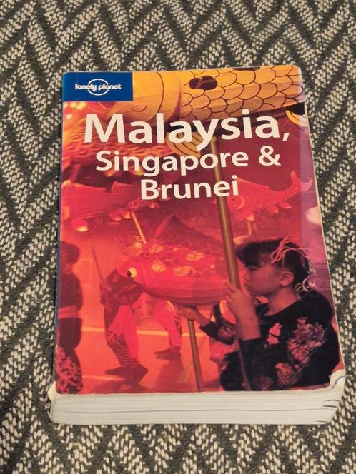Lonely Planet Singapore, Maleisië & Brunei, Boeken, Woordenboeken, Gelezen, Engels, Ophalen of Verzenden