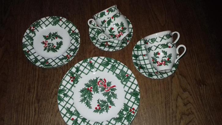 Kerstservies Winter Holly. Burgess & Leigh Engeland, Antiek en Kunst, Curiosa en Brocante, Ophalen of Verzenden