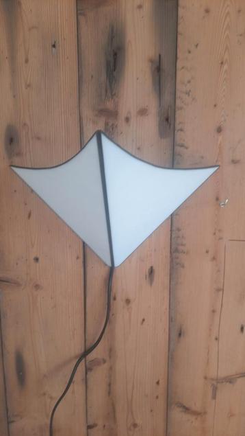 Wandlamp tiffany stijl, lees de beschrijving.  beschikbaar voor biedingen