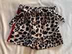 Short, panterprint, Kinderen en Baby's, Kinderkleding | Maat 134, Broek, Meisje, Ophalen of Verzenden, Zo goed als nieuw