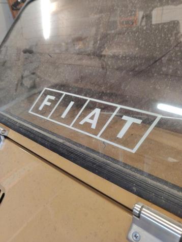 Fiat oldtimer sticker jaren 80 beschikbaar voor biedingen