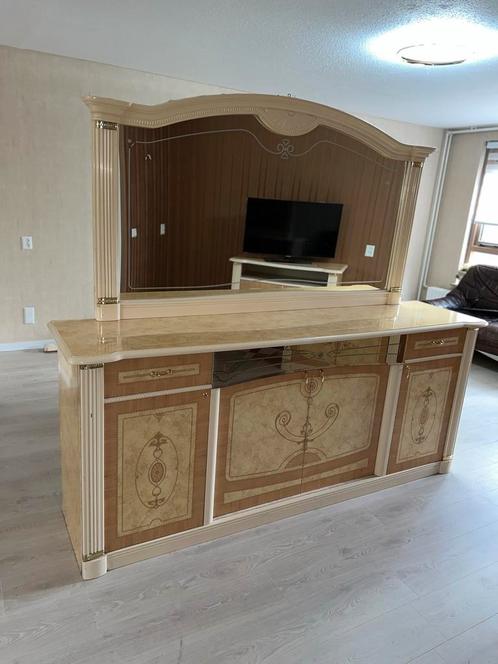 Dressoir, TV Meubel, Spiegel en Vitrinekast, Huis en Inrichting, Kasten | Dressoirs, Gebruikt, 200 cm of meer, 25 tot 50 cm, Met lade(s)