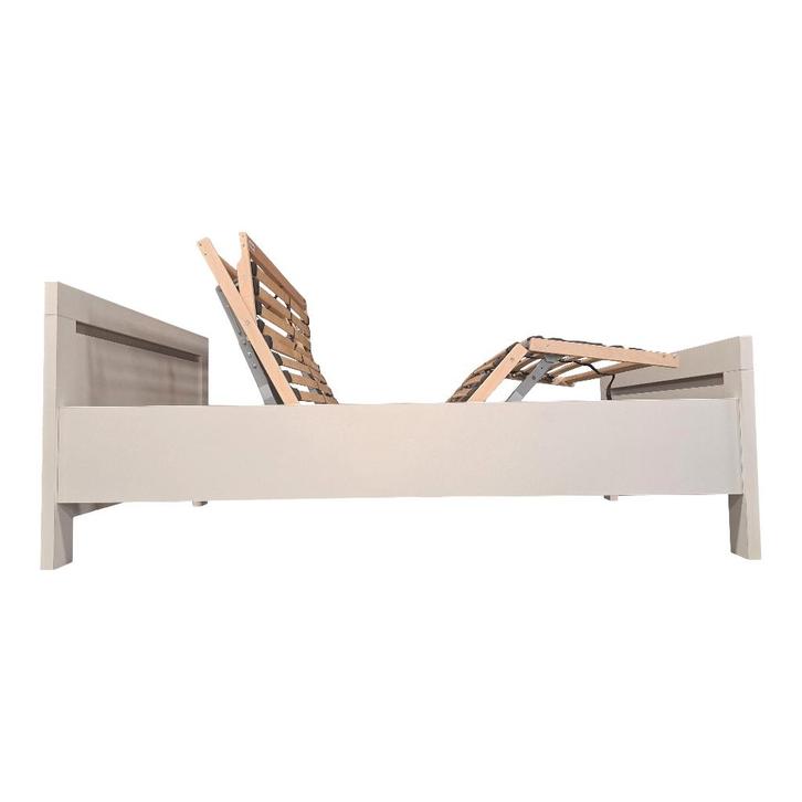 Tweedehands wit seniorenbed, 1.20 cm breed - 156878, Diversen, Verpleegmiddelen, Gebruikt, Ophalen