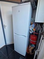 Combi koelkast met vriezer in goede staat!, Witgoed en Apparatuur, Ophalen, 200 liter of meer, Met aparte vriezer, 160 cm of meer