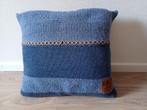 Knit Factory Roxx kussen, 50cm x 50cm; nieuwstaat!, Huis en Inrichting, Ophalen of Verzenden, Zo goed als nieuw, Blauw, Vierkant